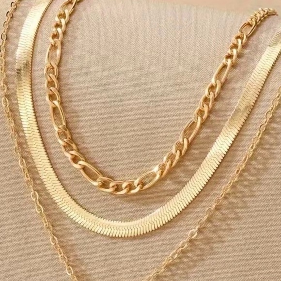 Gold 3 Layered Heart Pendant Necklace - Picture 2 of 6